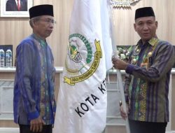 *Pemkot Kendari Lepas Kontingen MTQ ke 30 Tahun 2024 di Pimpin Asisten 1 Amir Hasan*