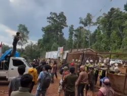 Aliansi Masyarakat Routa Bersatu Melakukan Aksi Demo di PT. SCM